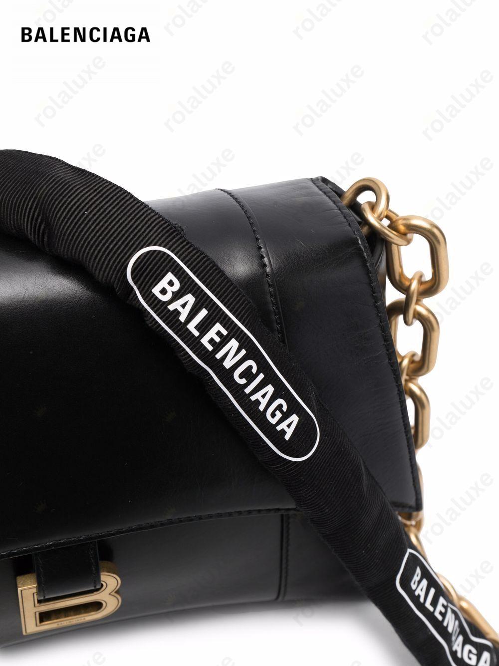 Downtown leather shoulder bag