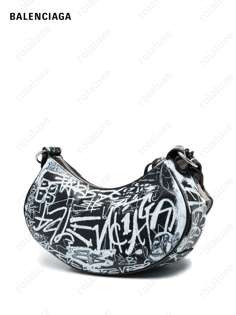 Le Cagole graffiti shoulder bag