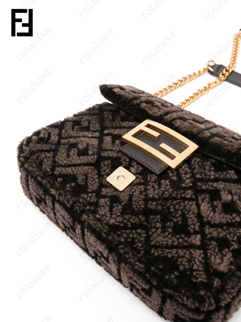 Baguette FF motif shoulder bag