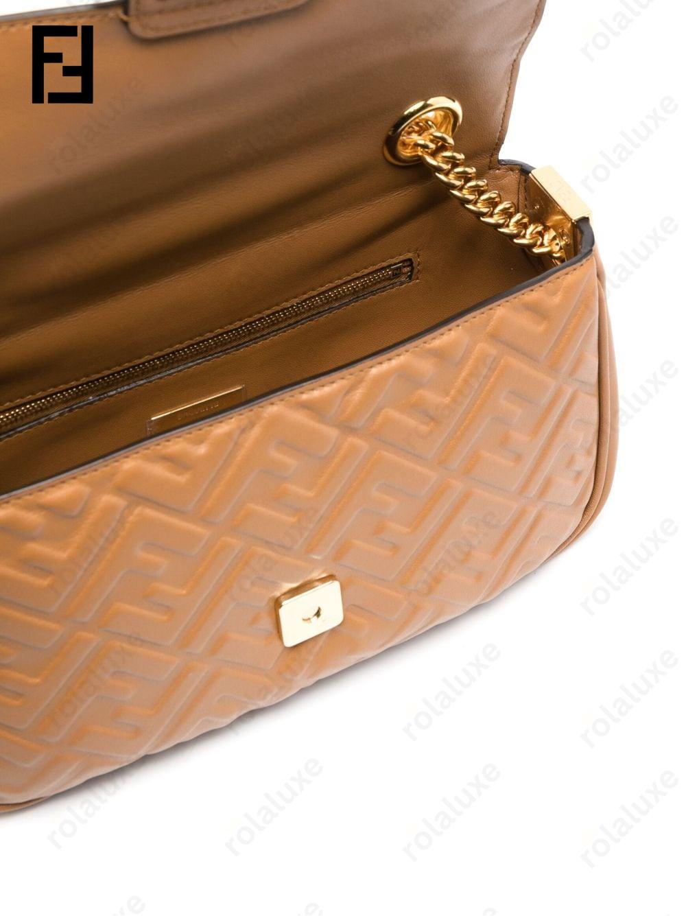 medium Baguette Chain shoulder bag