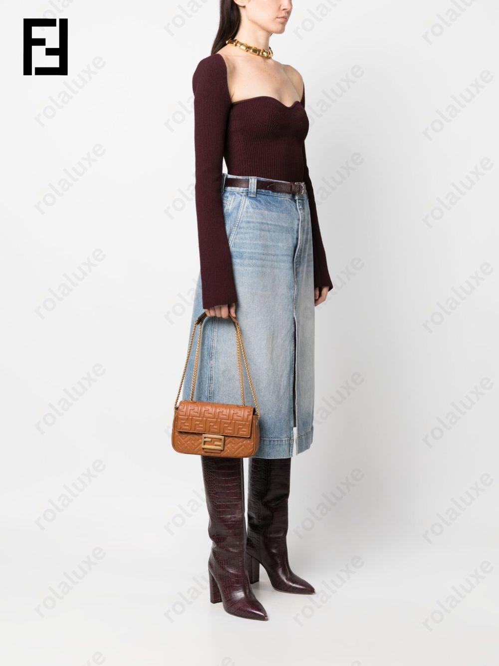 medium Baguette Chain shoulder bag