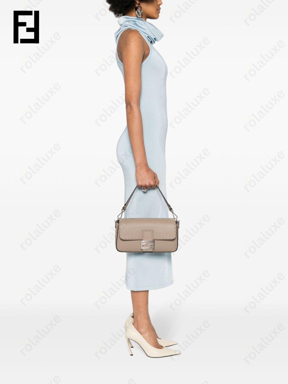 Baguette shoulder bag