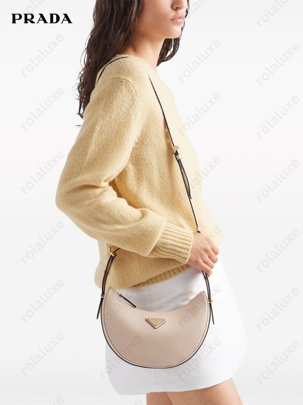 Arqué leather shoulder bag